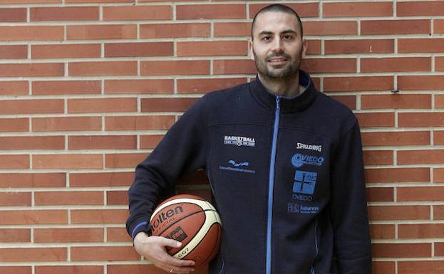 Javi Rodríguez nuevo entrenador del Oviedo Baloncesto El Comercio